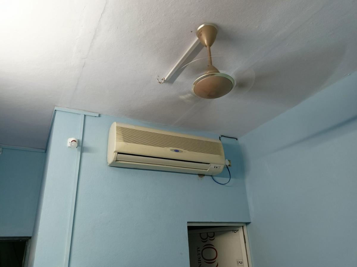 Baba Guest House Уджайн Екстериор снимка