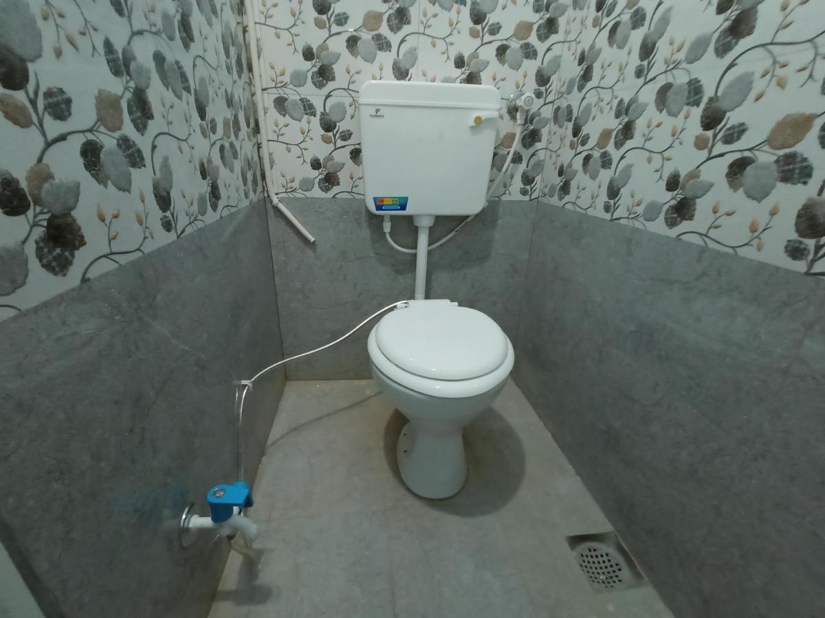 Baba Guest House Уджайн Екстериор снимка